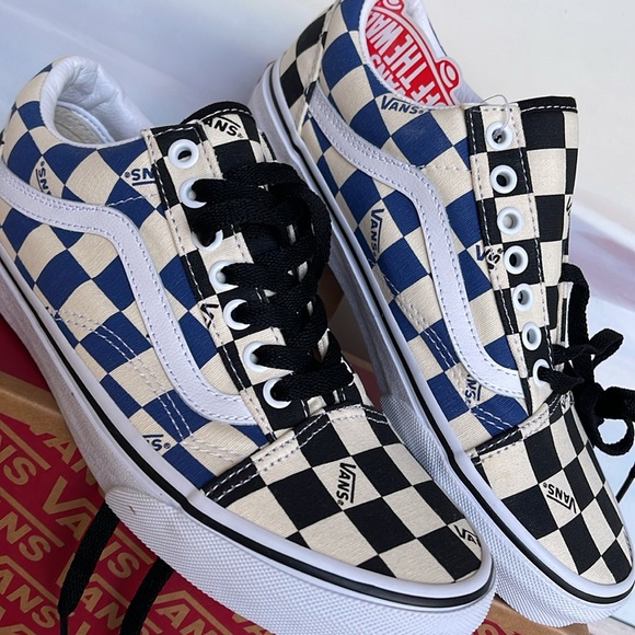 Vans WMNS Old Skool (Big Check) Black/Navy
VN0A4U3BWRT
Sneakers - Picture 7 of 16